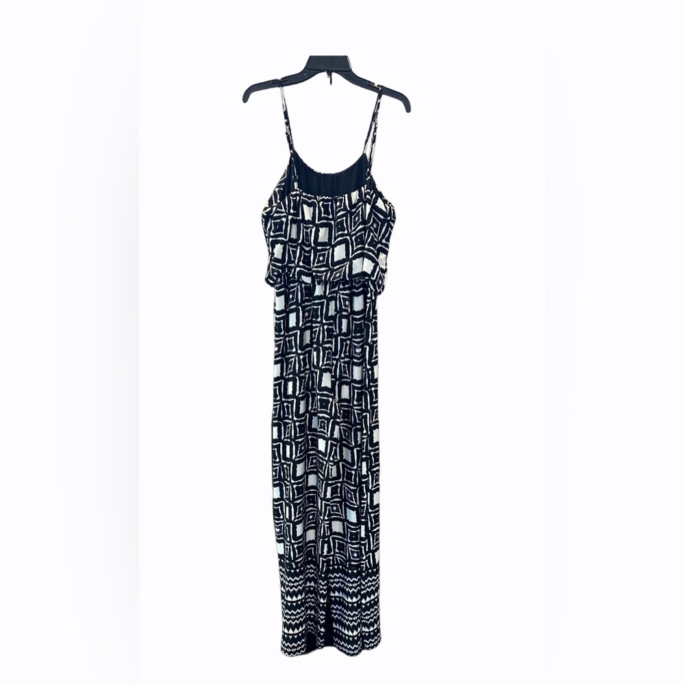 Geometric Pattern Jumpsuit. - Picture 3 of 4